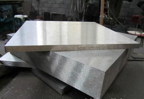 模具鋼skd61性能，SKD61是一種熱作模具鋼
